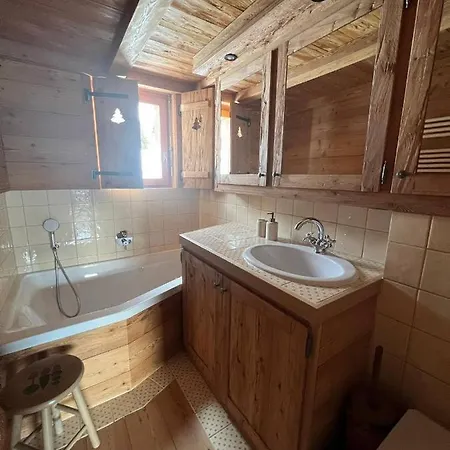 Superb Attic In Les Esserts